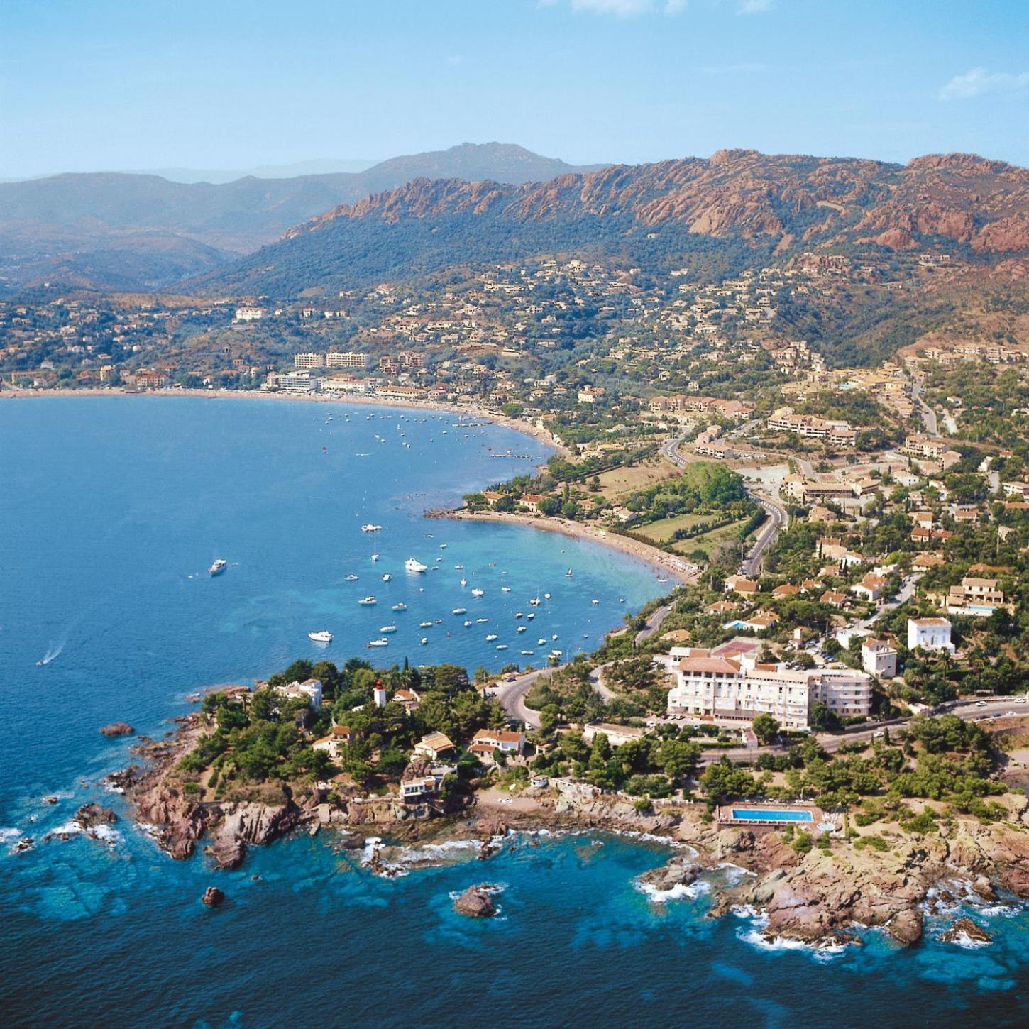 Logis Hotel L'Esterella Saint-Raphaël Zewnętrze zdjęcie